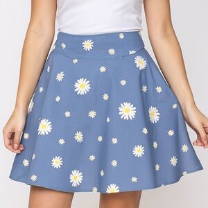 NWT XS 2 Unique Vintage Chambray & Daisy Print Briella Flare Skirt